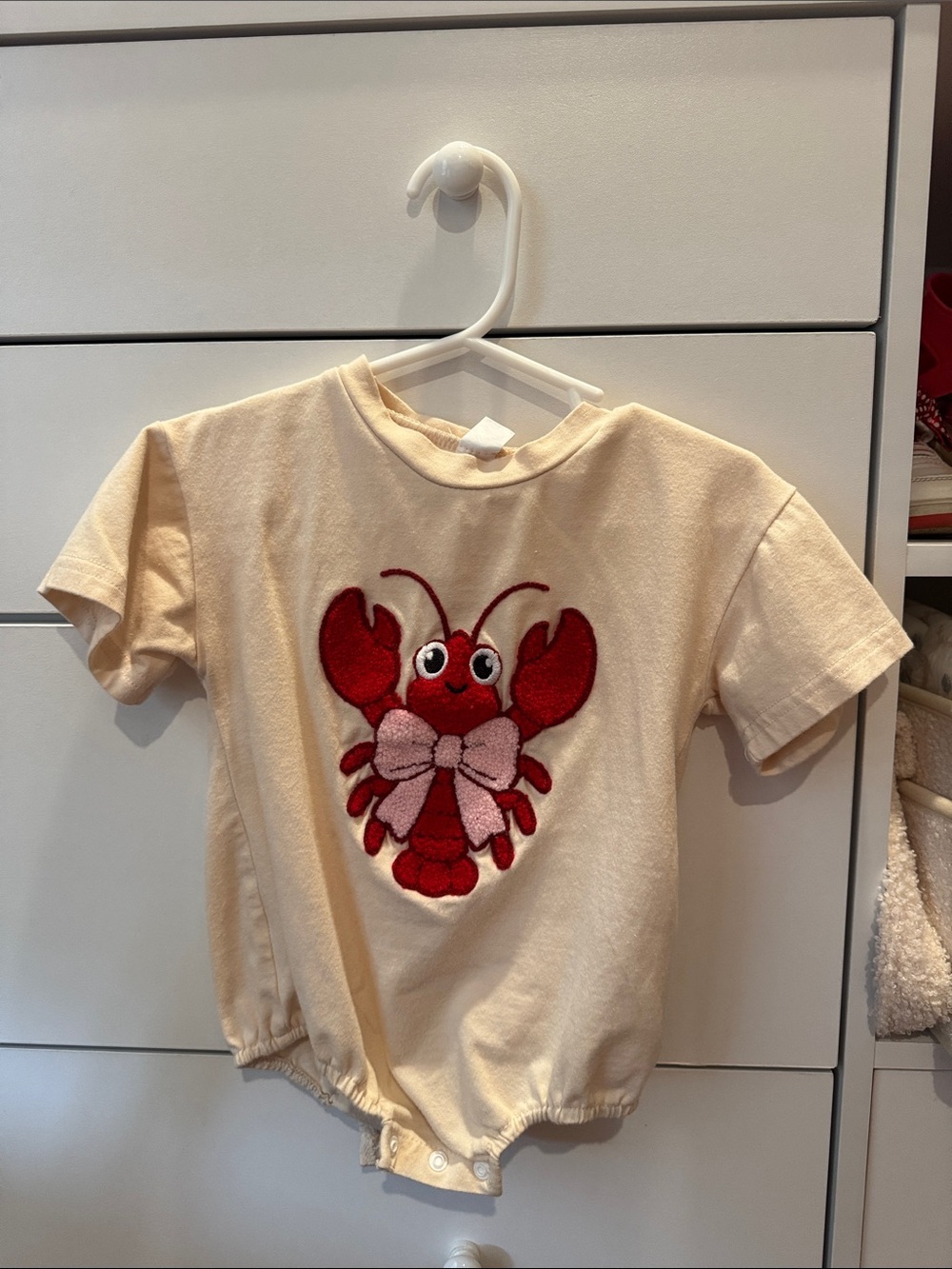 SHEIN Cream Short Sleeve Bodysuit with Red Lobster Applique